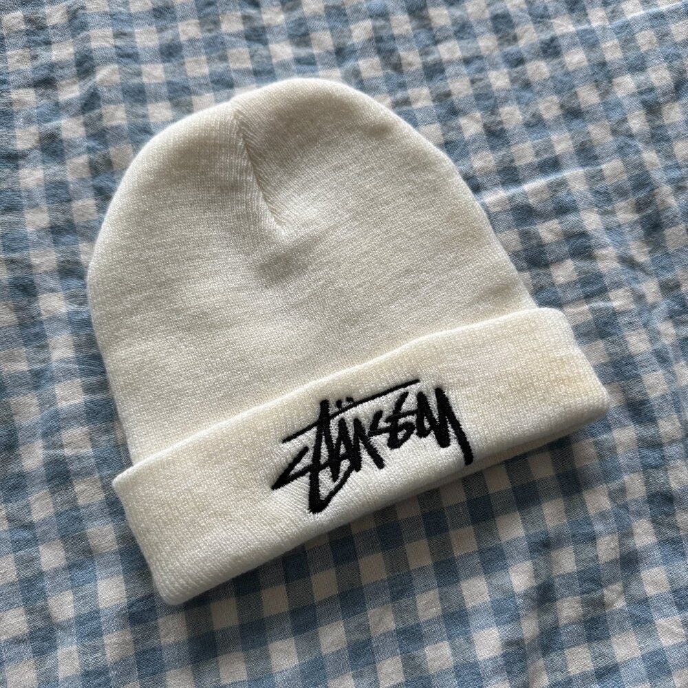 Stussy ivory beanie OS - defect